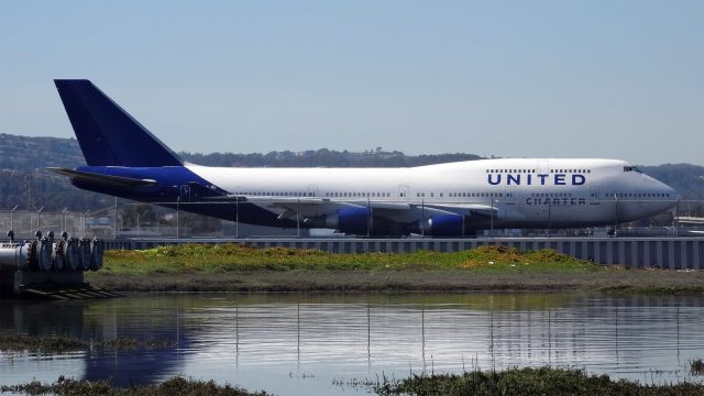 Boeing 747-400 (N194UA) - N194UA, Age: 18.5 Yearsbr /Boeing 747-400 (quad-jet) (H/B744/L )br /Airline: United Airlines, Engines: 4x PW4000br /06-Mar-2015 B744/L San Francisco Intl (KSFO) Barksdale Afb (KBAD) 13:43 PST 18:44 CST 3:01