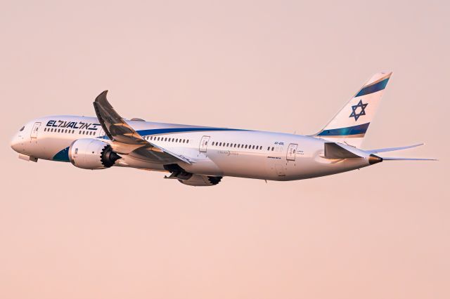 Boeing 787-9 Dreamliner (4X-EDL)