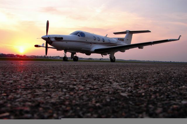 Pilatus PC-12 (N389W)