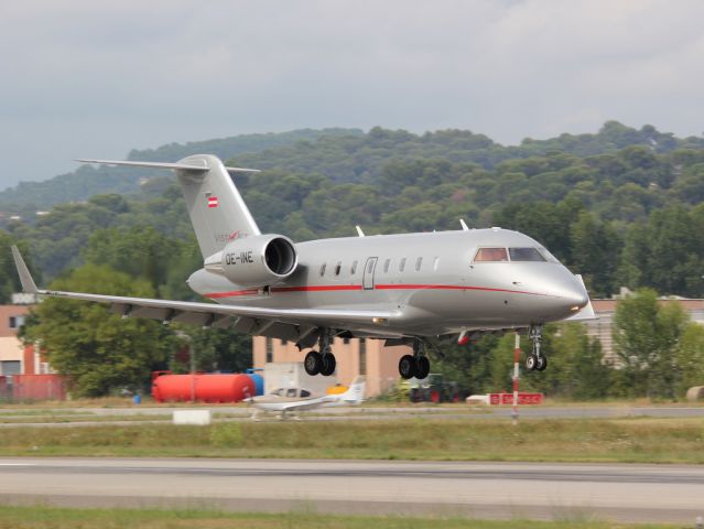 Canadair Challenger (OE-INE)