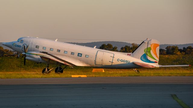 Douglas DC-3 (C-GGSU)