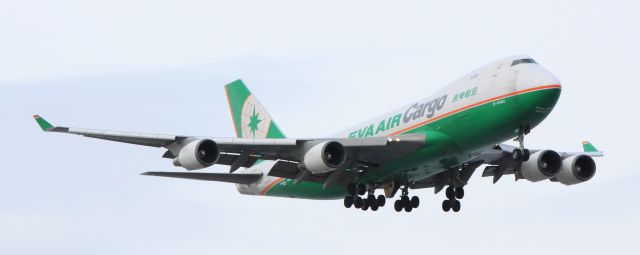 Boeing 747-400 (B-16482)