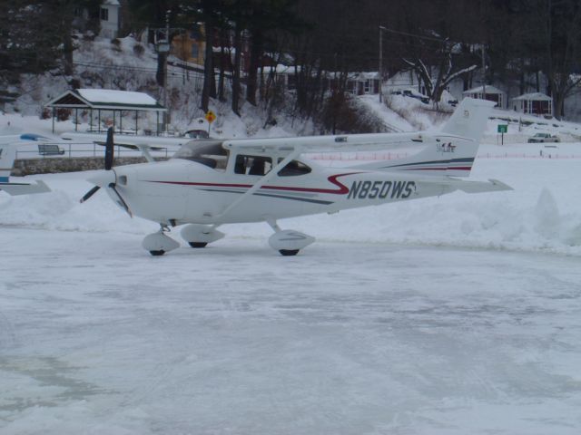 Cessna Skylane (N850WS) - ALTON BAY FEB. 09