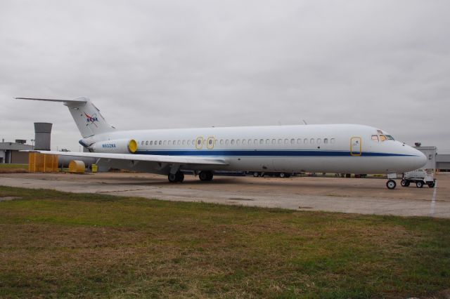 McDonnell Douglas DC-9-30 (N932NA)