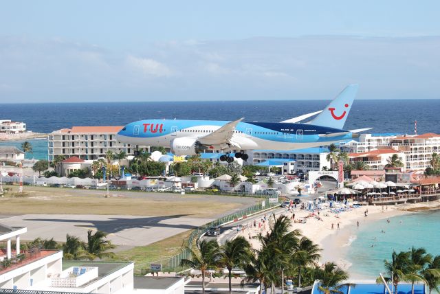 Boeing 787-8 (PH-TFK) - From my balcony at Maho Beach in St. Maarten