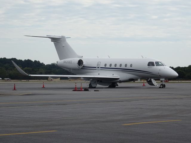 Embraer Legacy 550 (N620EE)
