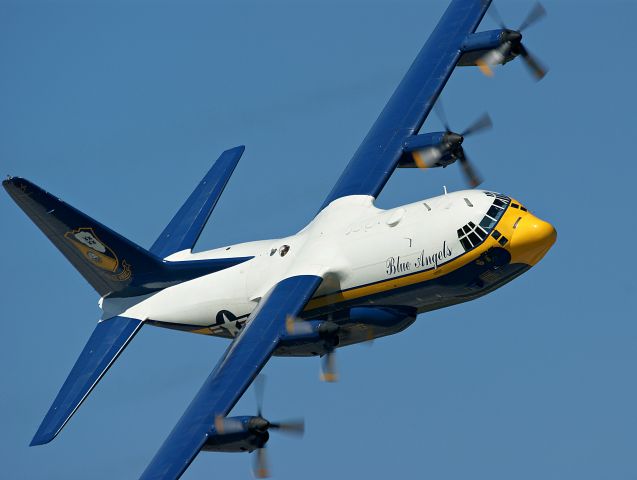 — — - BLUE ANGELS C-130 FAT ALBERT