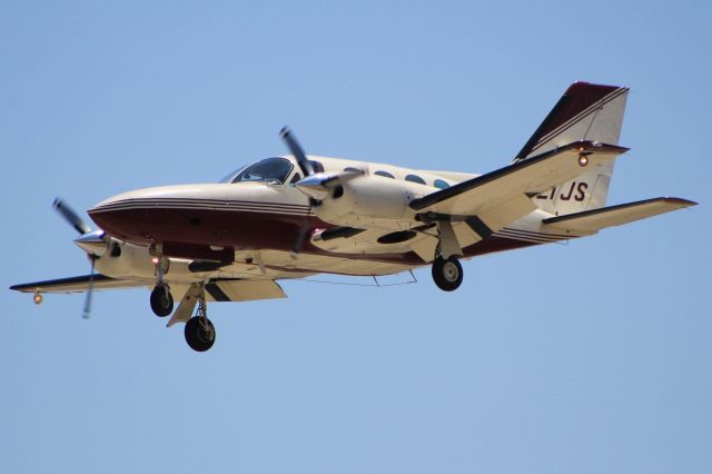 Cessna 421 (N421JS)