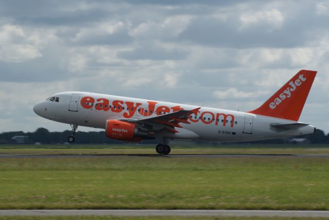 Airbus A319 (G-EZAV) - EasyJet A319-111 cn2803