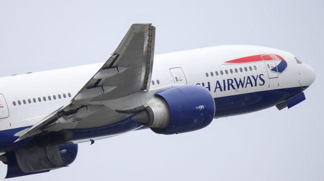 Boeing 777-200 (G-VIIT) - British Airways 777 takeoff from RWY 10L on a cloudy day at KFLL