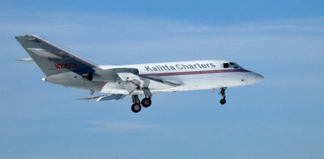 Dassault Falcon 20 (N226CK) - On short final is this 1970 Dassault / Sud Fanjet Falcon 20 in the Winter of 2022.