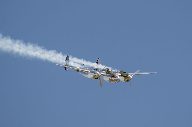 Lockheed P-38 Lightning (N25Y)