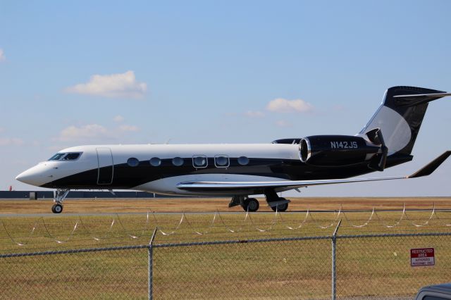 N142JS —