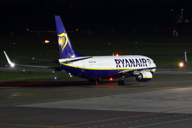 Boeing 737-800 (EI-DWL)