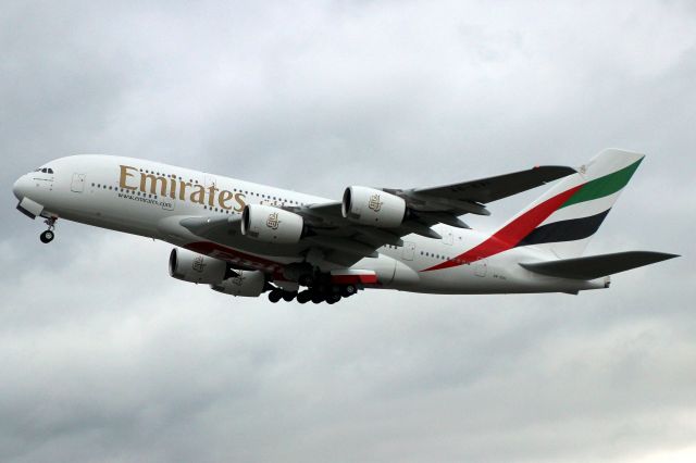 Airbus A380-800 (A6-EVI) - Airborne off rwy 27R on 2-Jan-20 operating flight UAE2 to OMDB.