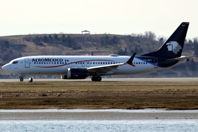 Boeing 737 MAX 8 (XA-MAT)