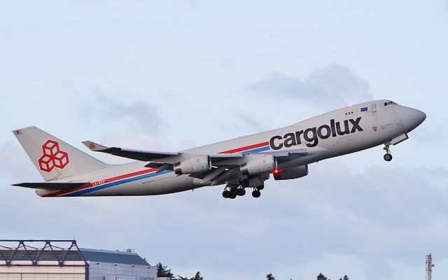 Boeing 747-400 (LX-VCV) - cargolux b747-4r7(f) lx-vcv dep shannon for miami 20/1/19.