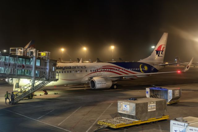 Boeing 737-800 (9M-MXB) - 18th March, 2023: Negaraku livery parked at the gate at Dhaka's Zia International Airport in hasty preparation for pre- 2 a.m. departure to KUL as MH197. The airport is undergoing major runway/taxiway development work requiring service stoppage between 2 and 6am.