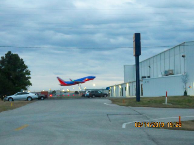 Boeing 737-700 (N253WN)