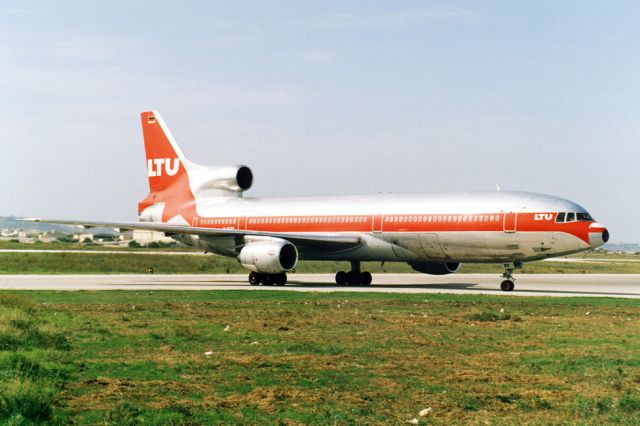 Lockheed L-1011 TriStar (D-AERC)