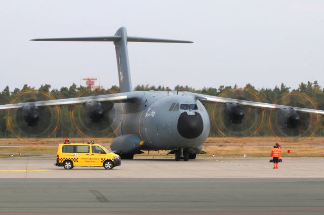 AIRBUS A-400M Atlas (F-RBAL)