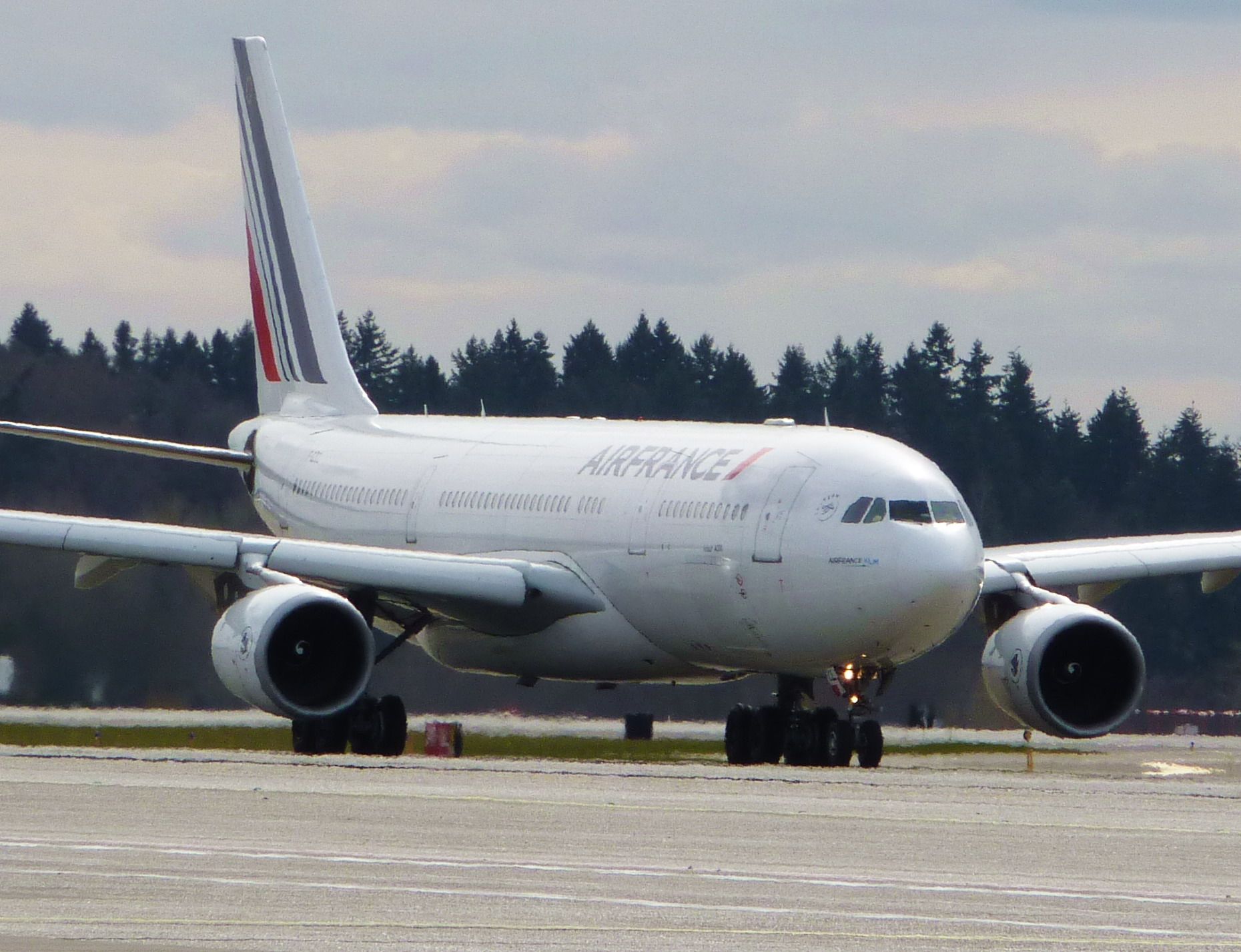 Airbus A330-200 (F-GZCL)