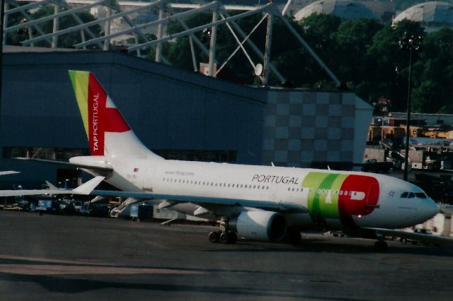 Airbus A310 (CS-TEI) - From June 2005 - EWR weather diversion. 