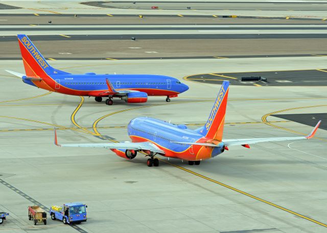 Boeing 737-700 (N400WN)