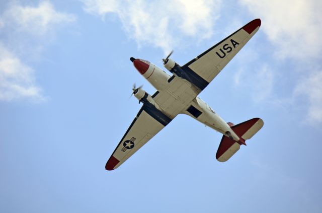 Douglas DC-3 (N737H) - Airborne Imaging