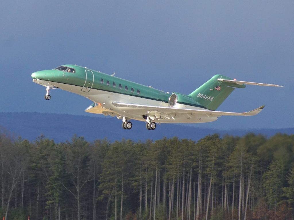 Cessna Citation Longitude (N842AW) - taken departing Saratoga County Airport, NY on Dec.1,2020 .lighting was perfect.!