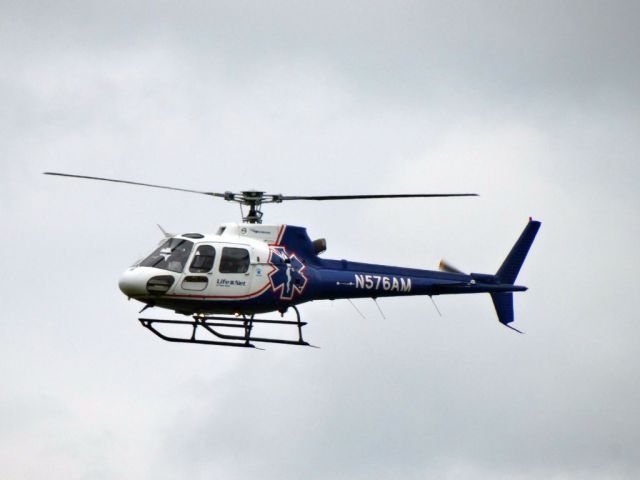 Eurocopter AS-350 AStar (N576AM)