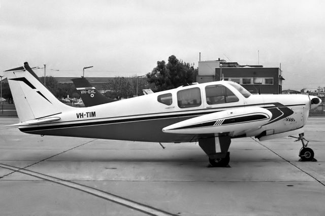 HAWKER DE HAVILLAND PC-9 (VH-TIM) - BEECH B33 DEBONAIR - REG VH-TIM (CN CD-533) - ESSENDON MELBOURNE VIC. AUSTRALIA - YMEN (18/7/1972)