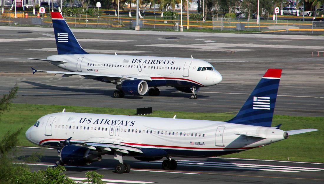 Airbus A320 (N118US)