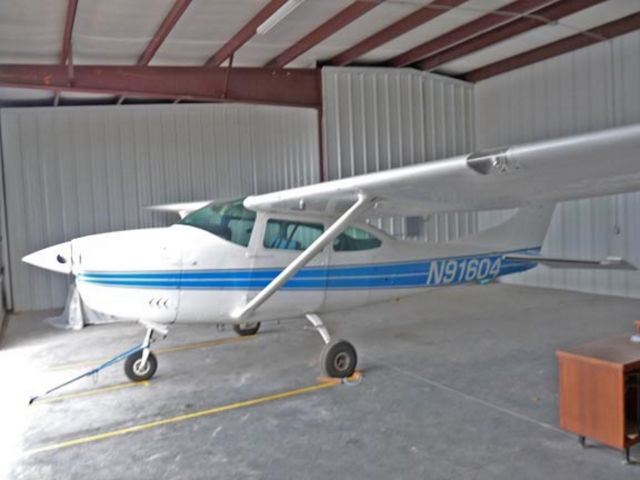 Cessna Skylane (N91604) - 1969 Cessna Skylane 182M