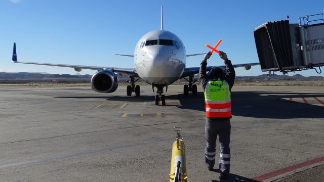 Boeing 737-700 (LV-CBT)