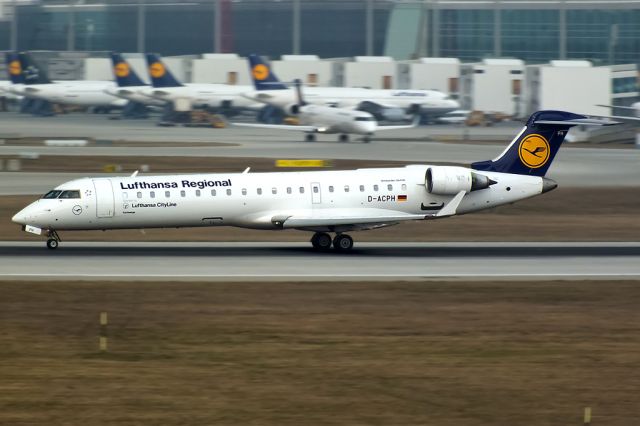 Canadair Regional Jet CRJ-200 (D-ACPH)