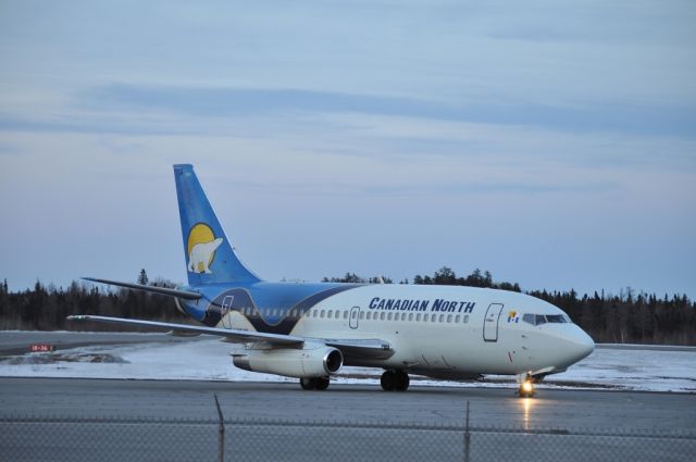 Boeing 737-200 (C-GDPA)