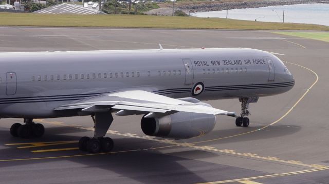 Boeing 757-200 (ANZ7571)