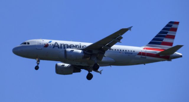 Airbus A319 (N701UW) - Moments before landing, summer 2018.