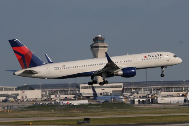 Boeing 757-200 (N686DA)