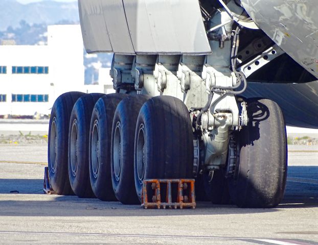 Antonov An-124 Ruslan (RA-82079)