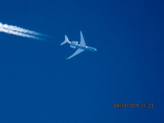 Bombardier Global Express (N1WW)