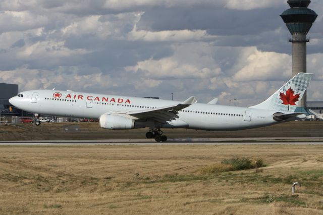 Airbus A330-300 (C-GHKR) - August 17, 2007 - landed Toronto