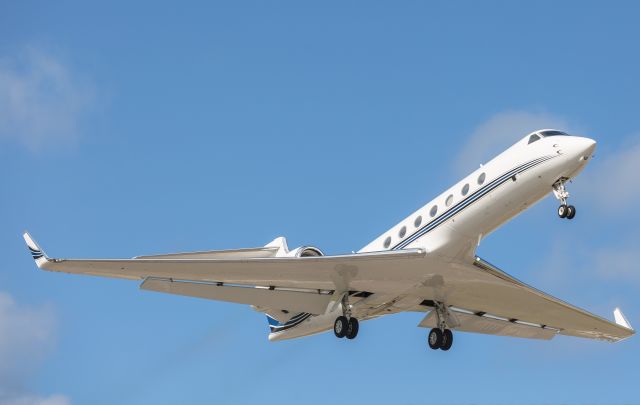 Gulfstream Aerospace Gulfstream V (N889MS)