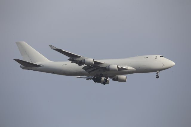 Boeing 747-400 (N713CK)