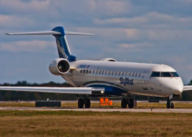 Canadair Regional Jet CRJ-700 (N752SK)