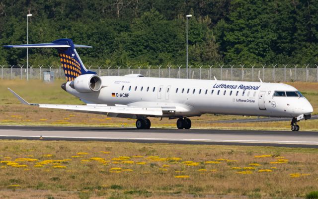 Canadair Regional Jet CRJ-900 (D-ACNF)