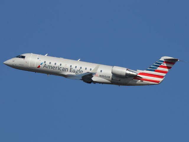 Canadair Regional Jet CRJ-200 (N466AW)