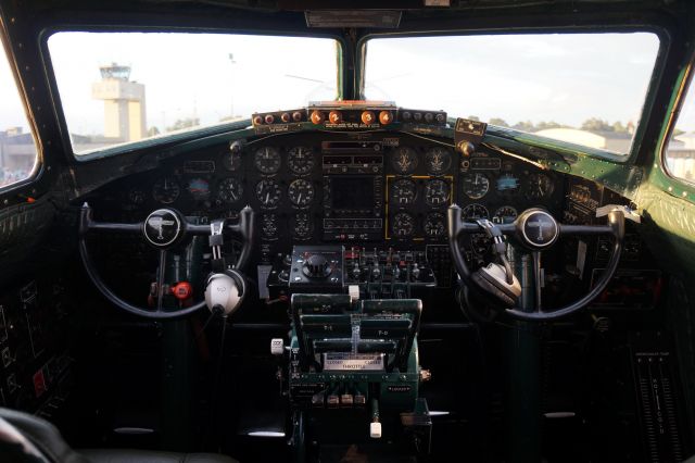 Boeing B-17 Flying Fortress (N3913G)