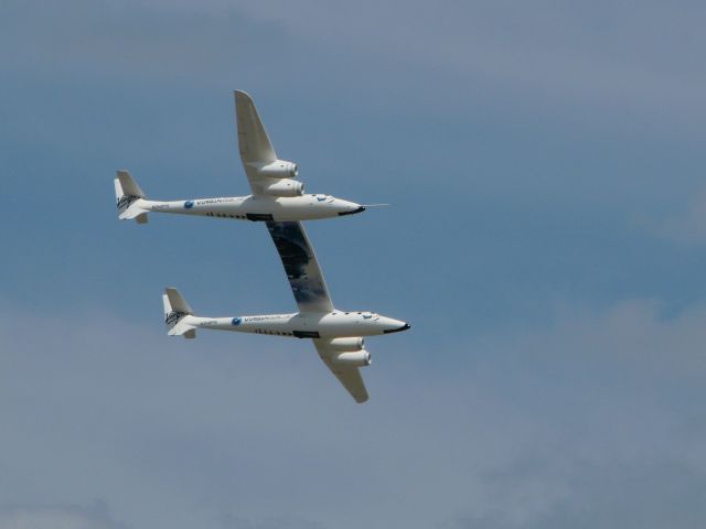 Scaled Composites White Knight 2 (N348MS)